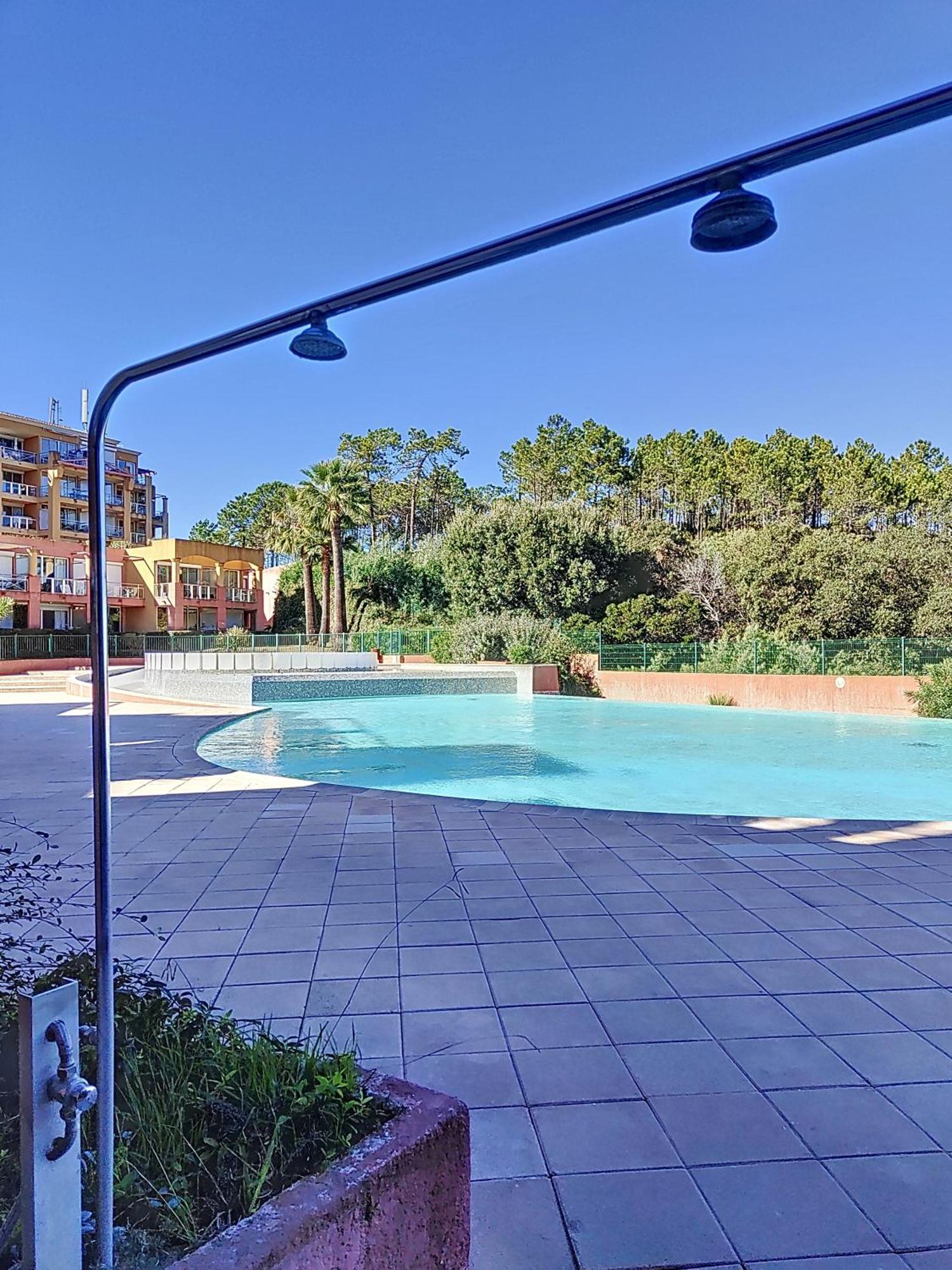 テウル・シュル・メールVue Mer, Piscine, Free Parkingアパートメント エクステリア 写真